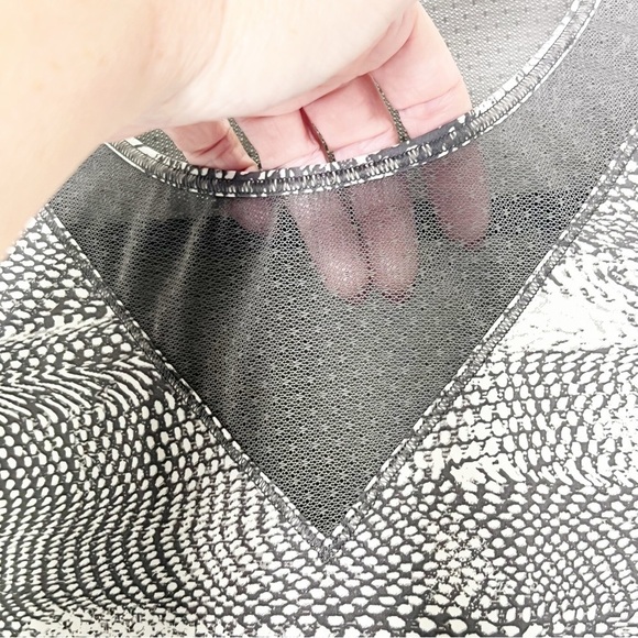 Lululemon For The Run Short Sleeve Top - Picture 2 of 6